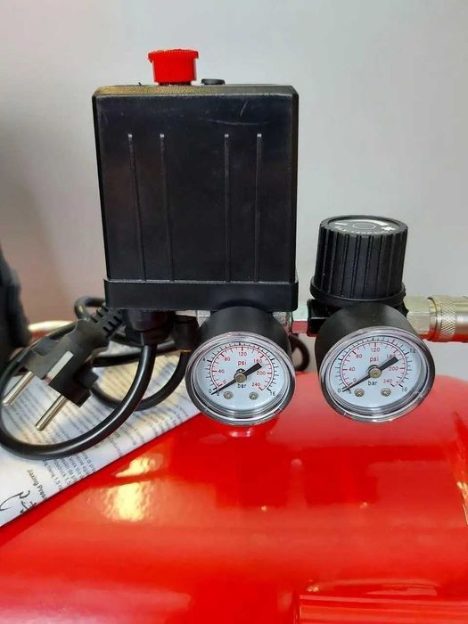 Компрессор поршневой масляний 24 л FIAC COSMOS-2420 220В компресор