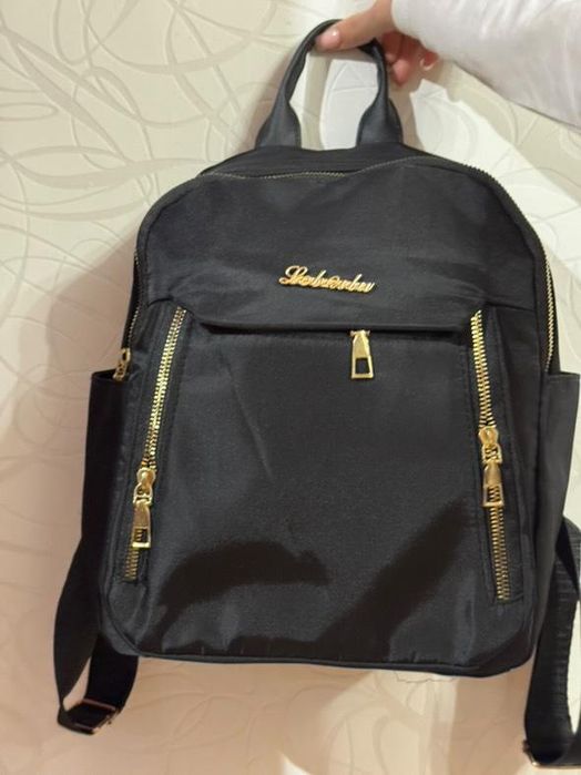 продам новый рюкзак,состояние 10/10 не разу не пользовались