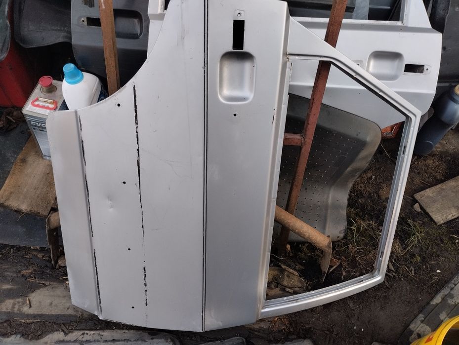 Продам задні двері ВАЗ 2109-2115