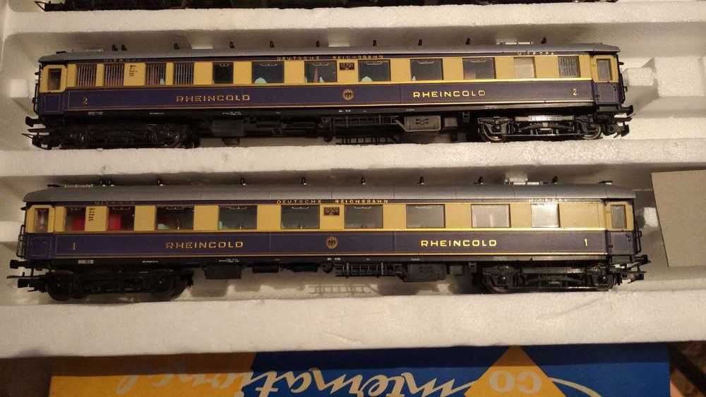 Состав вагонов Liliput Rheingold. Не Piko.