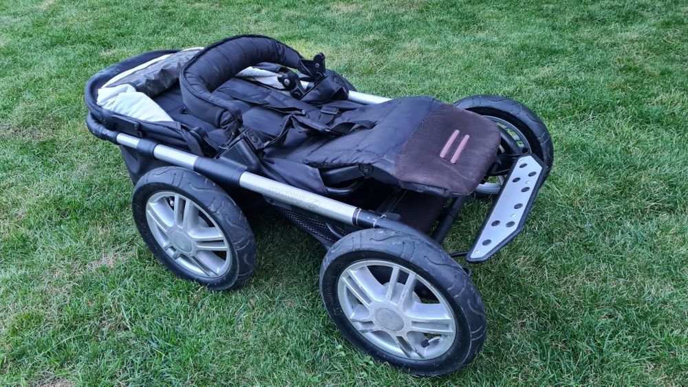 Wózek dziecięcy 2 w 1 gondola + spacerówka