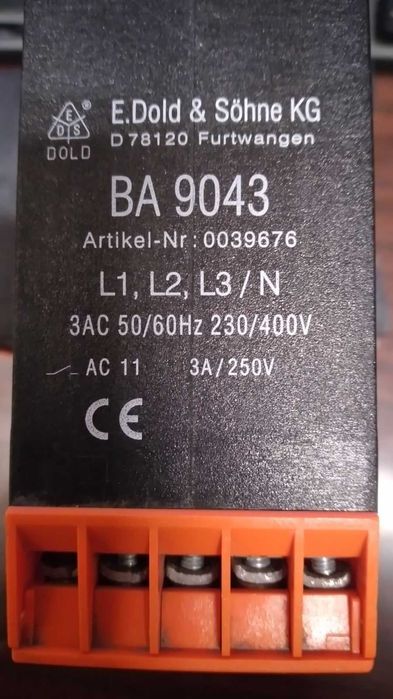 Dold Реле обнаружение пониженного напряжения в 3-фазных системах