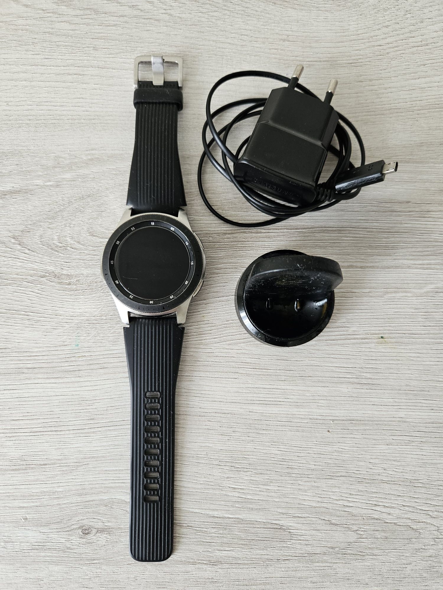 Смарт-часы SAMSUNG Galaxy Watch 46mm Silver SM-R800 бу