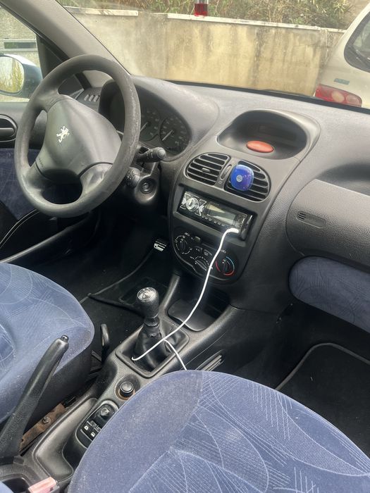 Peugeot 206 Bom estado