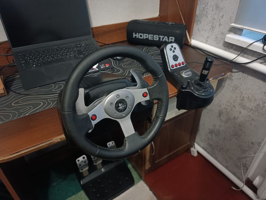 Руль Logitech g25