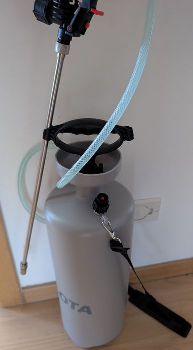Limpeza de sofás e colchões – Aluguer Karcher Puzzi 8/1