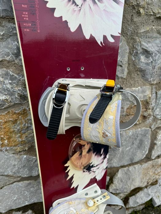 Prancha snowboard e fixações
