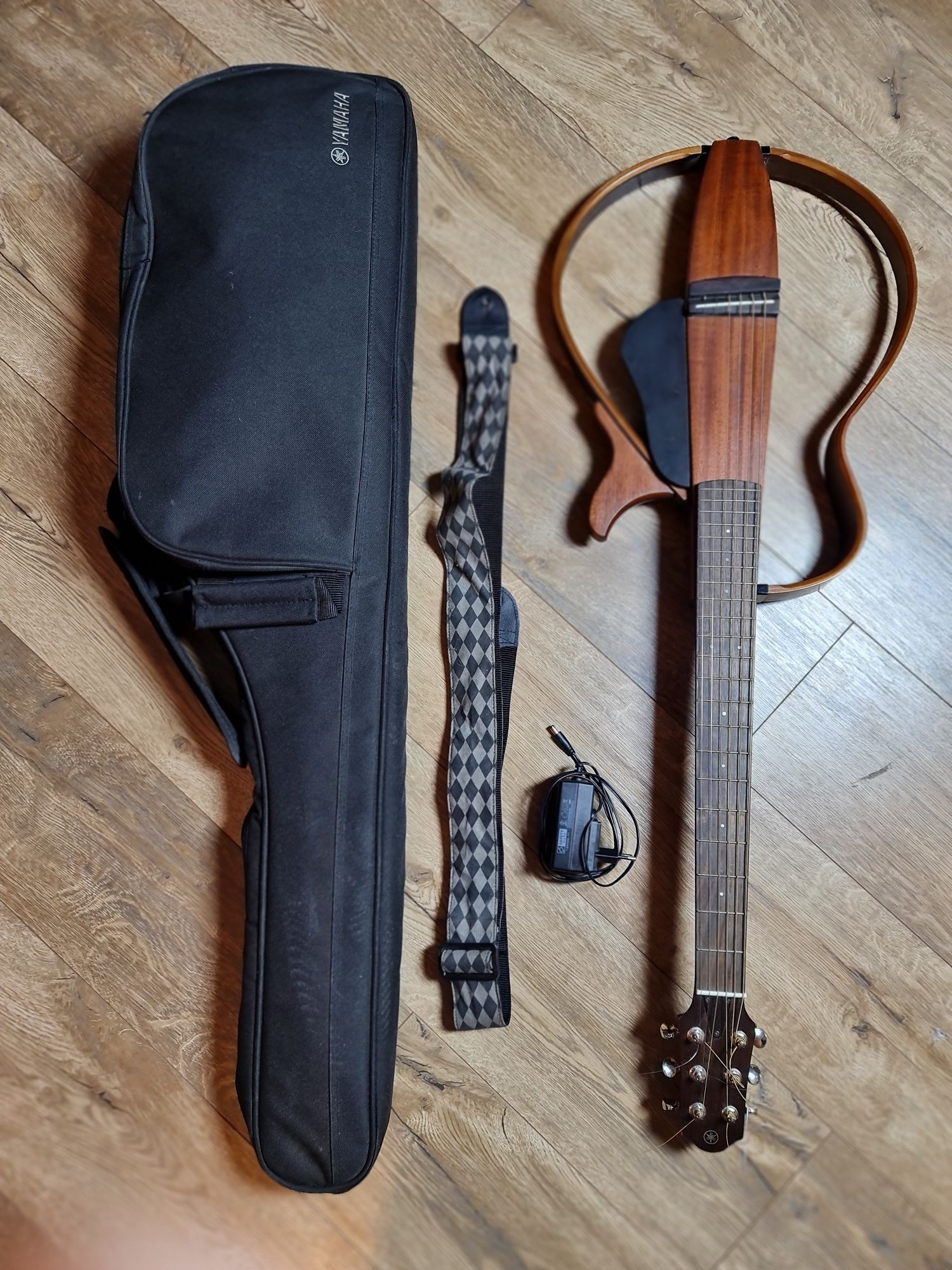 Gitara Yamaha SLG200