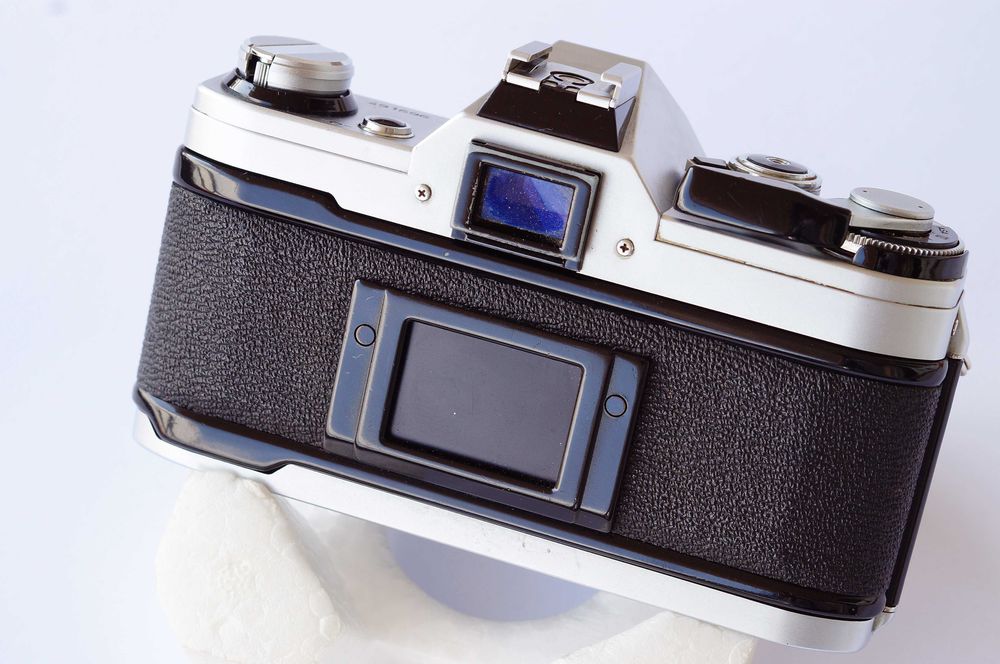 Aparat Canon AE-1 sprawny ładny