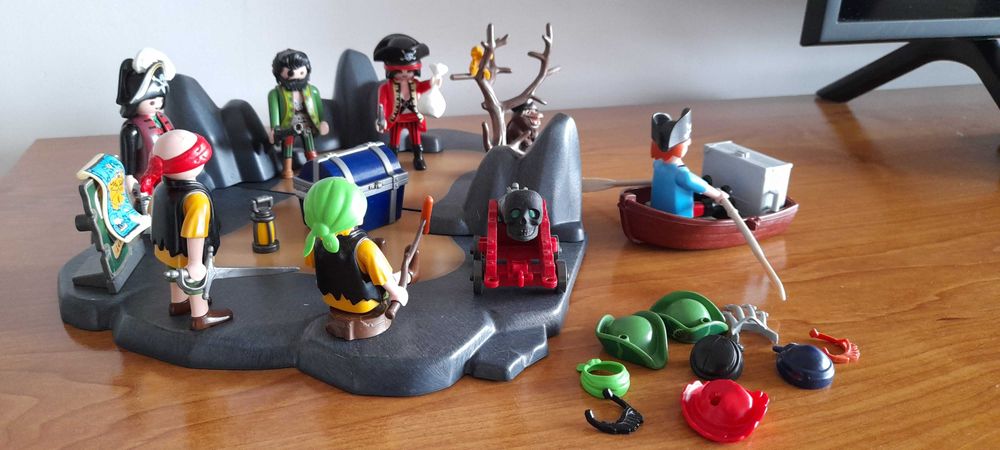 Playmobil Piraci na wyspie z akcesoriami