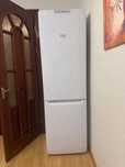 Холодильник Hotpoint-Ariston