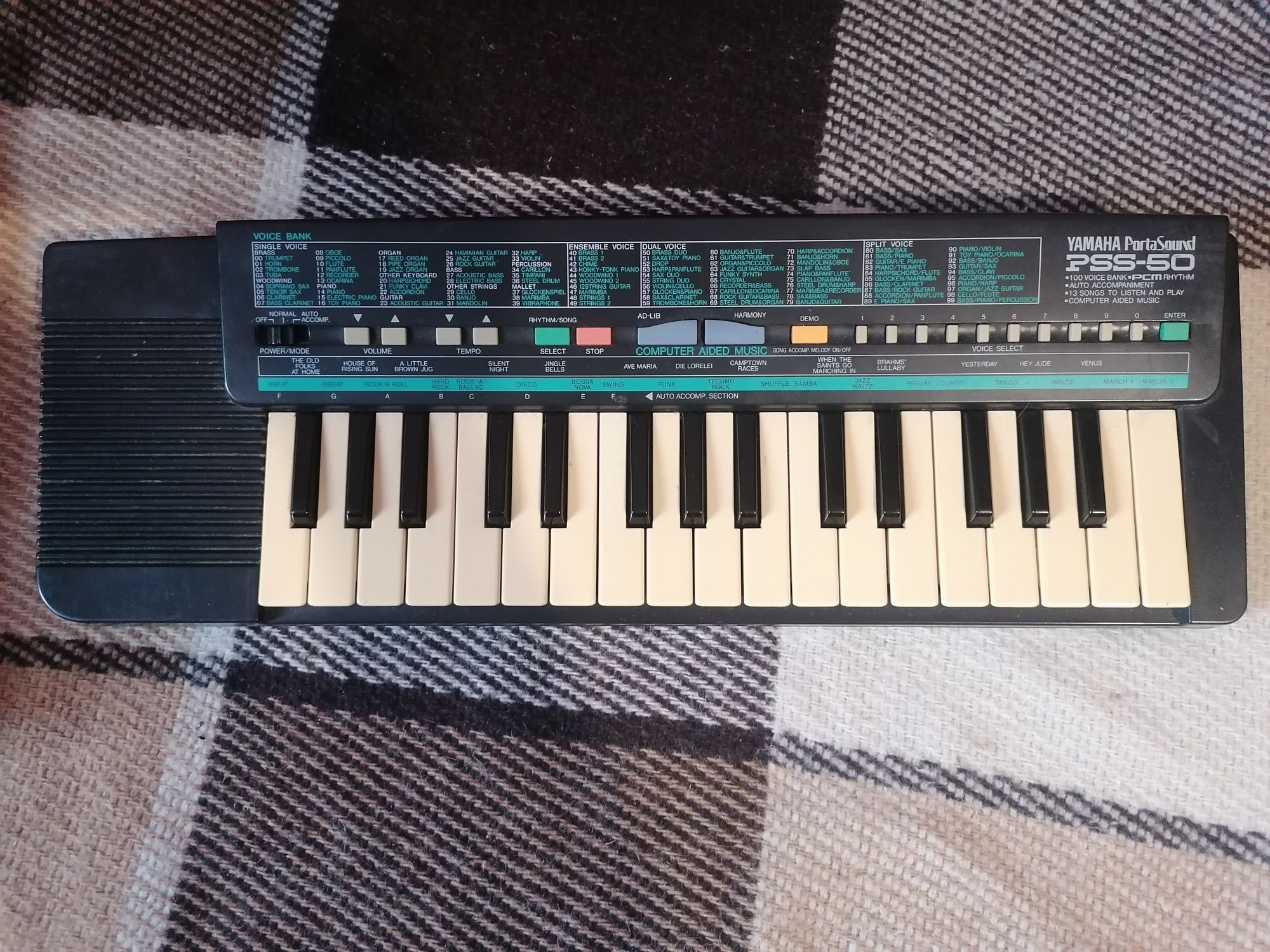 Синтезатор YAMAHA PortaSound PSS-50