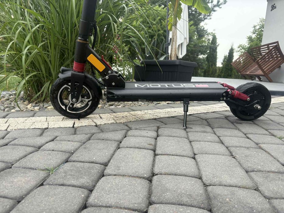 Hulajnoga elektryczna Motus 8.5 pro lite