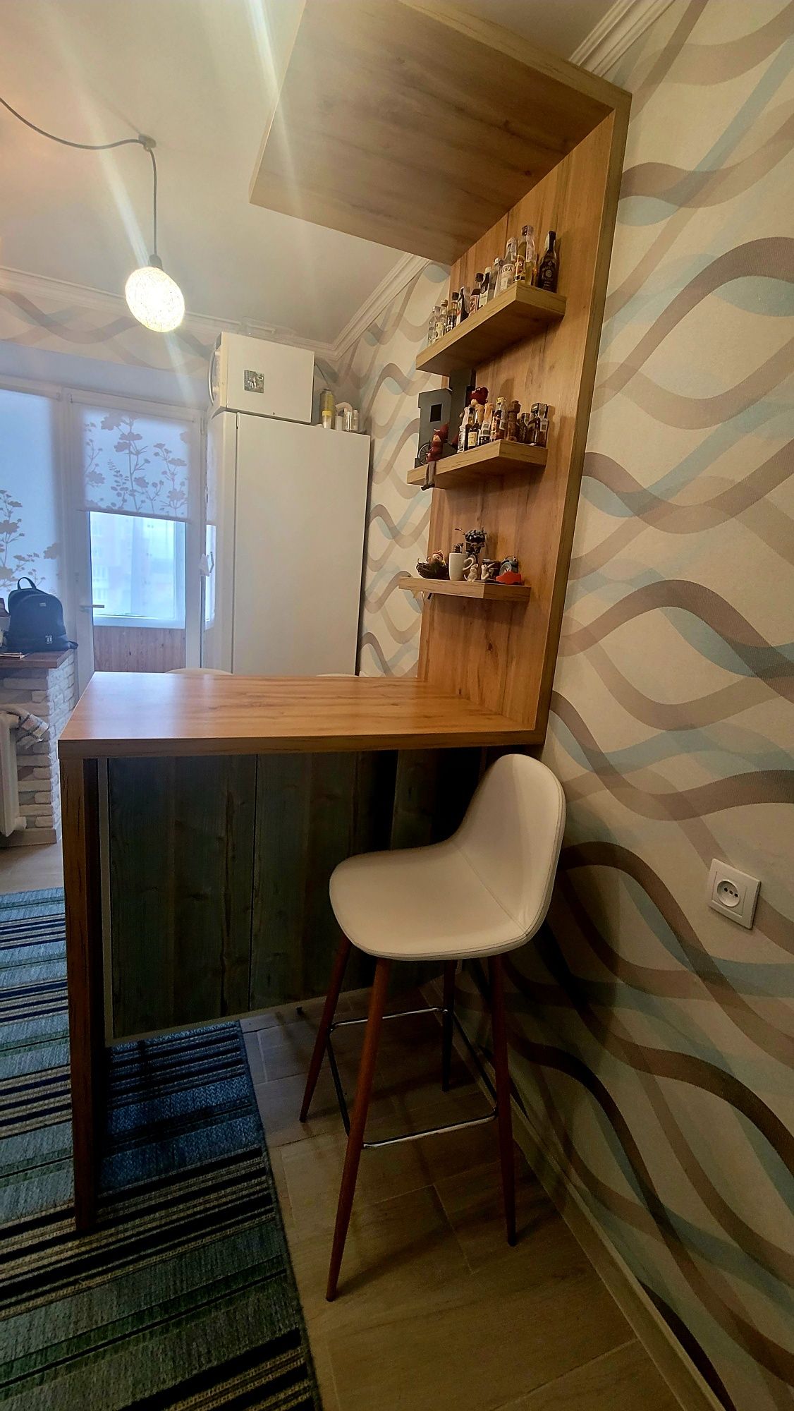 Барний стіл на кухню, острівець +4 крісла