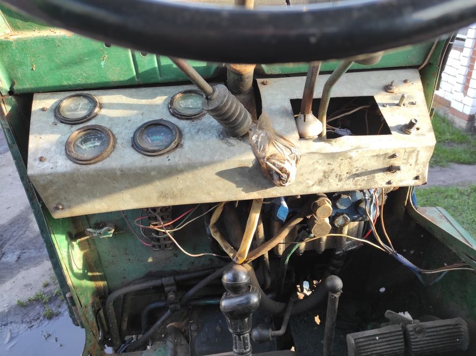 Продам трактор Т-40