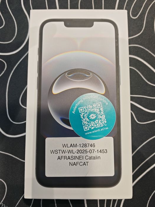 iPhone 16e 128 GB — чорний, демонстраційний, у відмінному стані