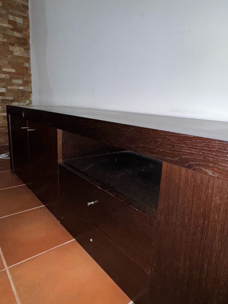 Aparador TV c/ portas e gavetas