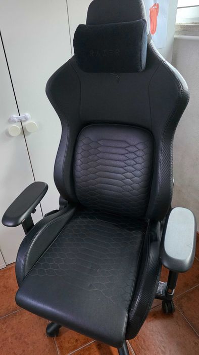 Vendo Cadeira Razer Iskur V2 - Black