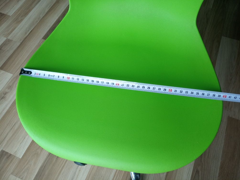 Krzesło do biurka dla dziecka zielone