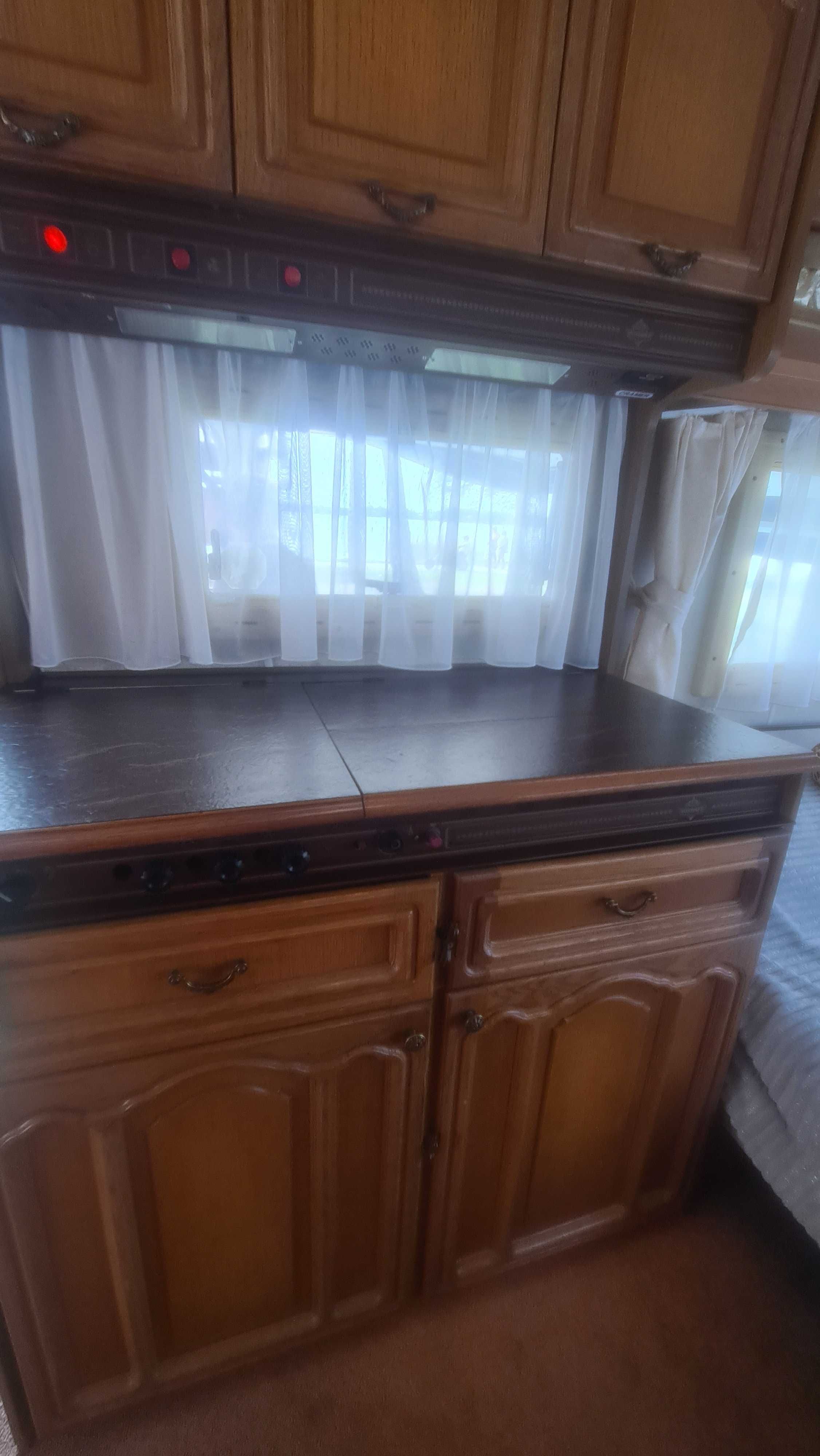 Sprzedam przyczepę kempingową Hobby 460