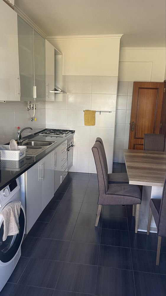 Apartamento T3, no Laranjeiro