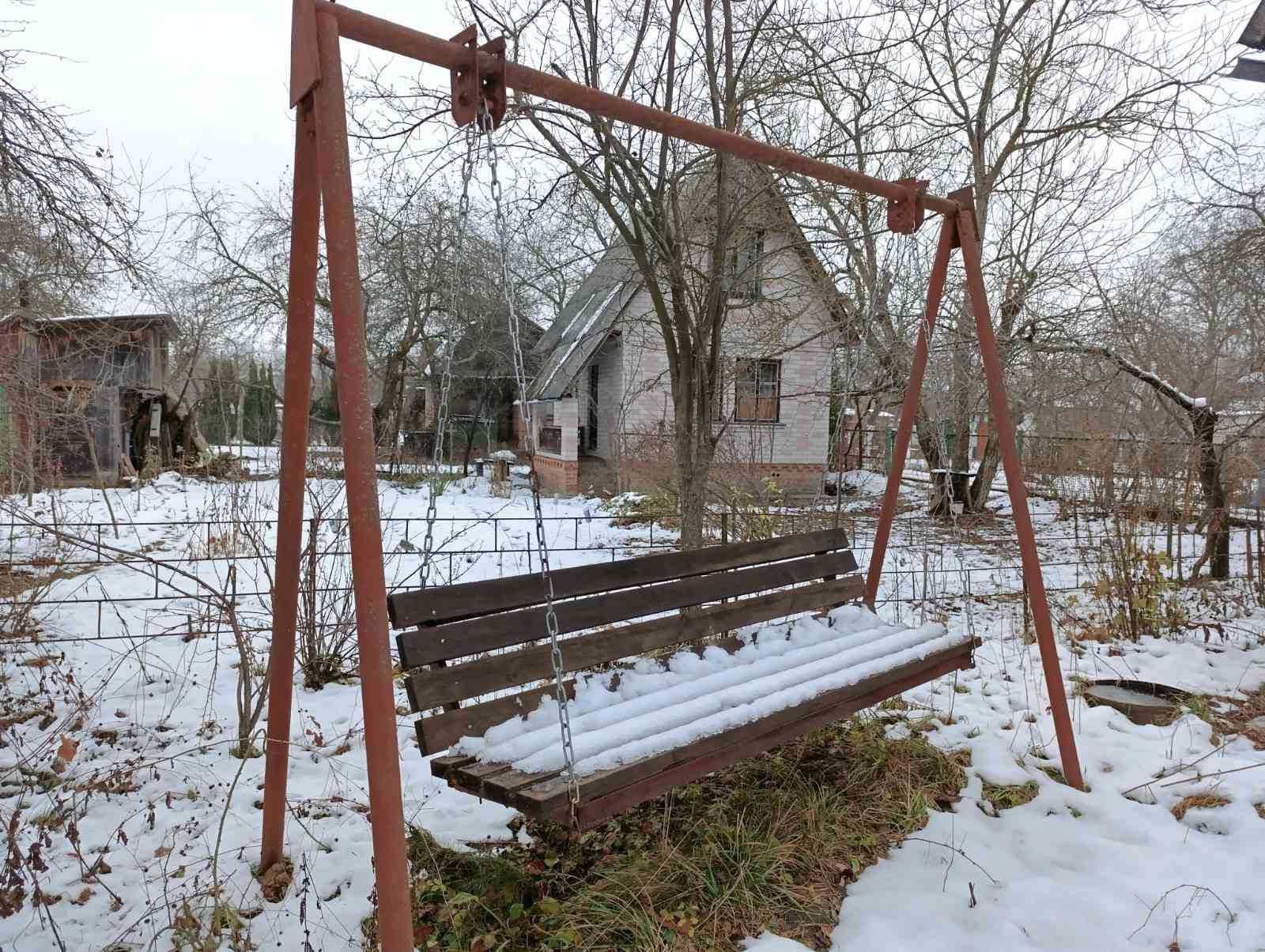 Гарненька дача в " Лісовій галявині"!