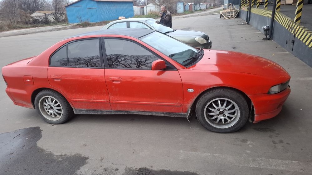 Міцубіші голанд 8