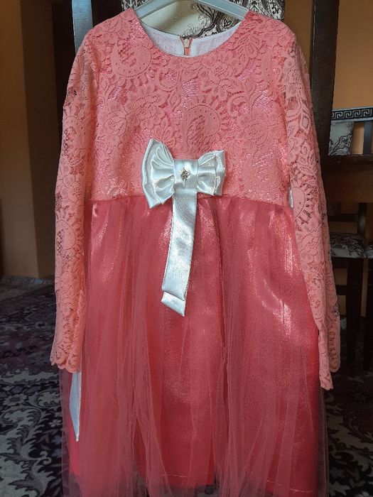 Невагоме нарядне плаття