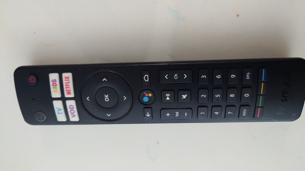 Pilot do dekodera Smart TV Android Box Vectra Bluetooth IR oryginał