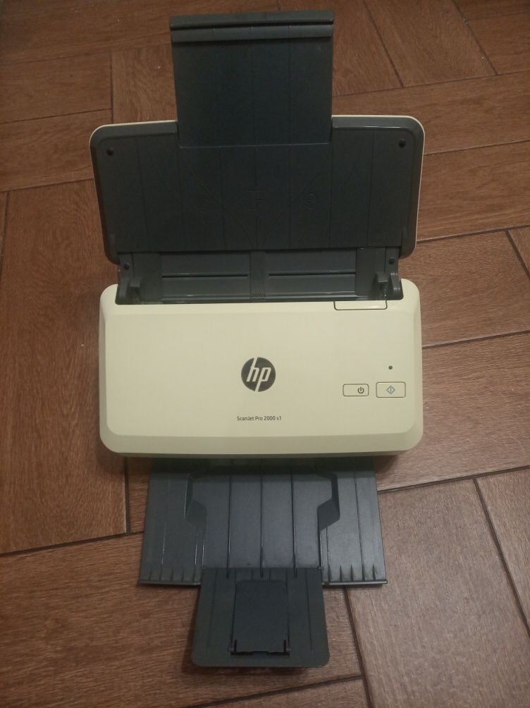 Документ-сканер HP Scanjet Pro 2000 s1