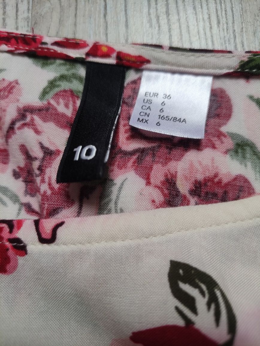 Sukienka biała w kwiaty, H&M, rozmiar 36