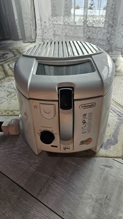 Фритюрница delonghi f28311.w1