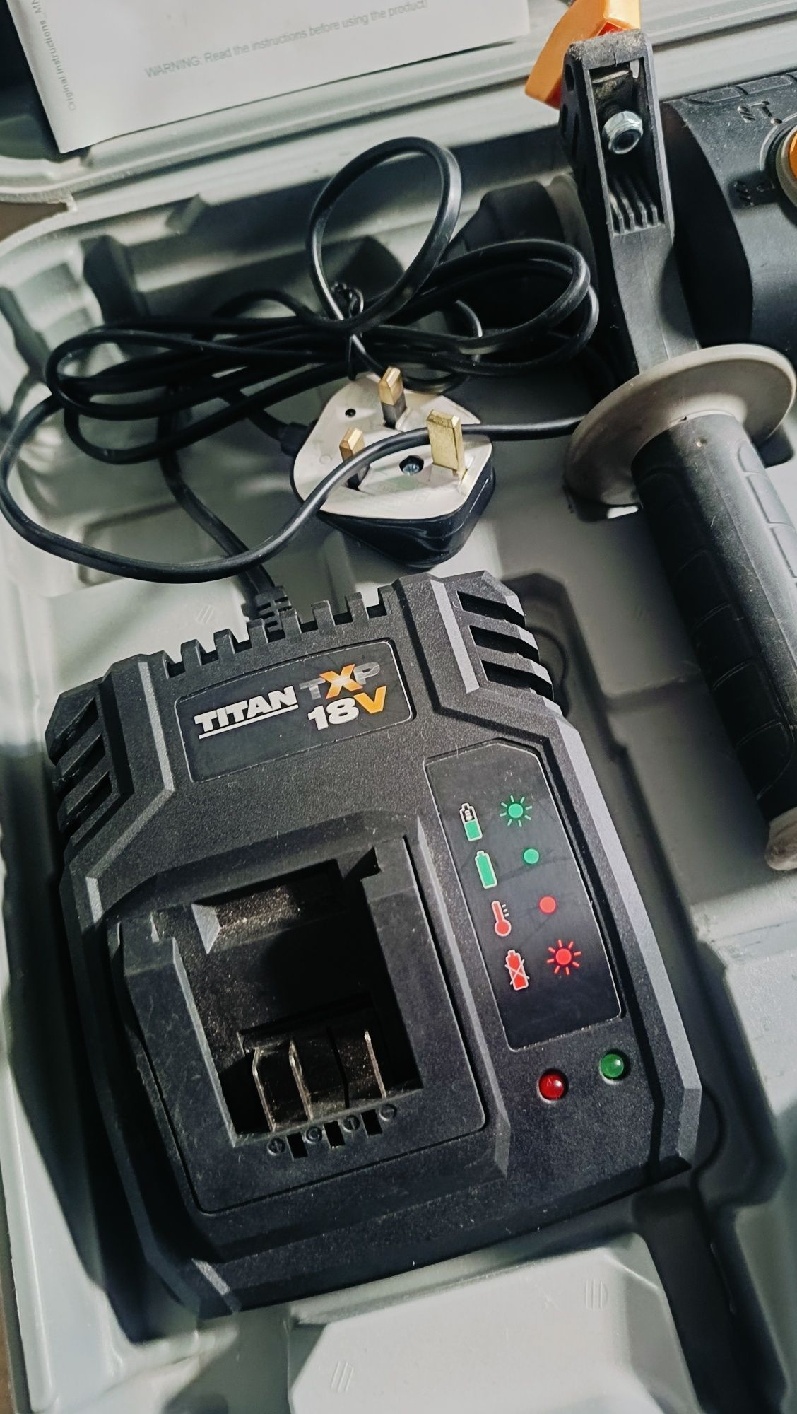 Młotowiertarka akumulatorowa SDS+ Titan TTI871SDS 18 V 1 x5Ah 2J