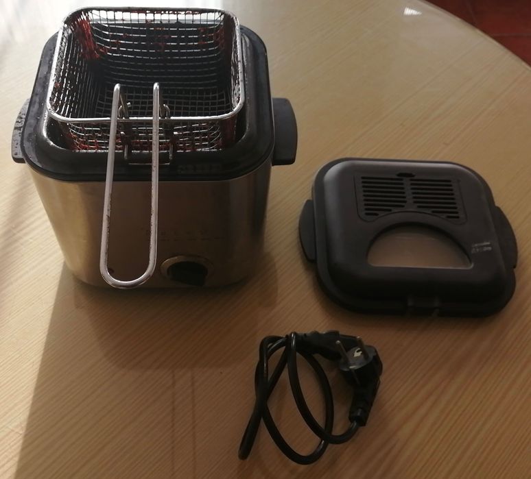 fritadeira elétrica pequena