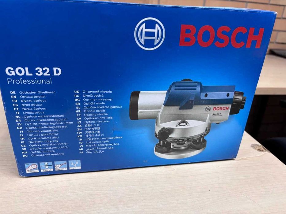 Оптичний нівелір Bosch GOL 32 D