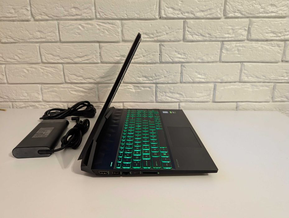 Ігровий ноутбук HP 15 GTX 1650 4 gb /I5-9300H /RAM 32 GB /SSD 512 GB