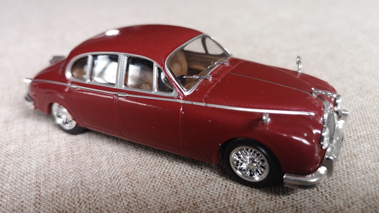 Jaguar 1:43 kpl 3 szt.