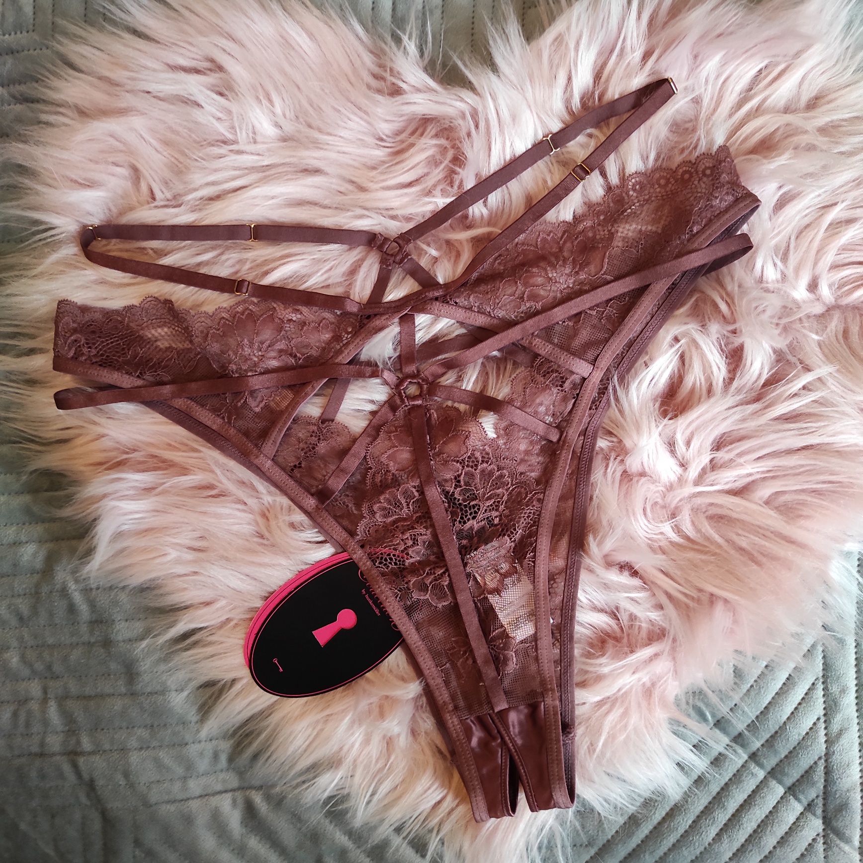 Еротичні трусики private collection від hunkemoller з відкритим доступ