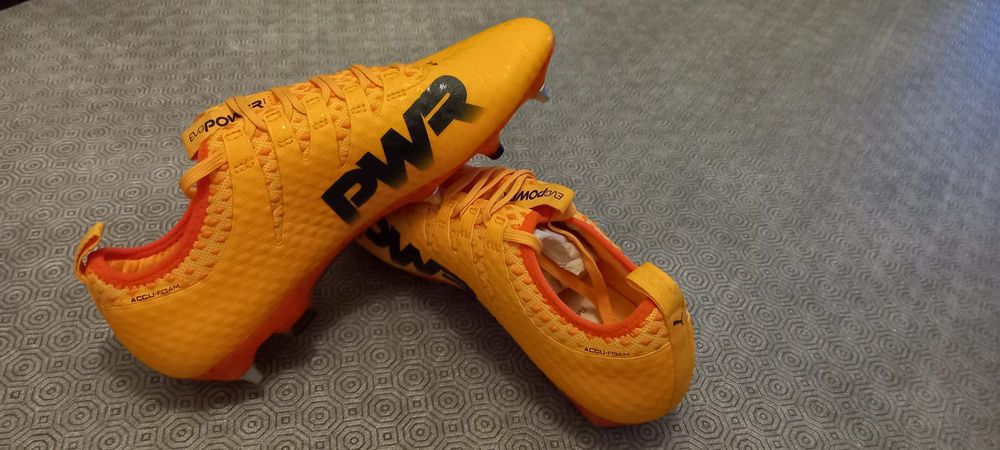 Chuteiras profissionais de futebol