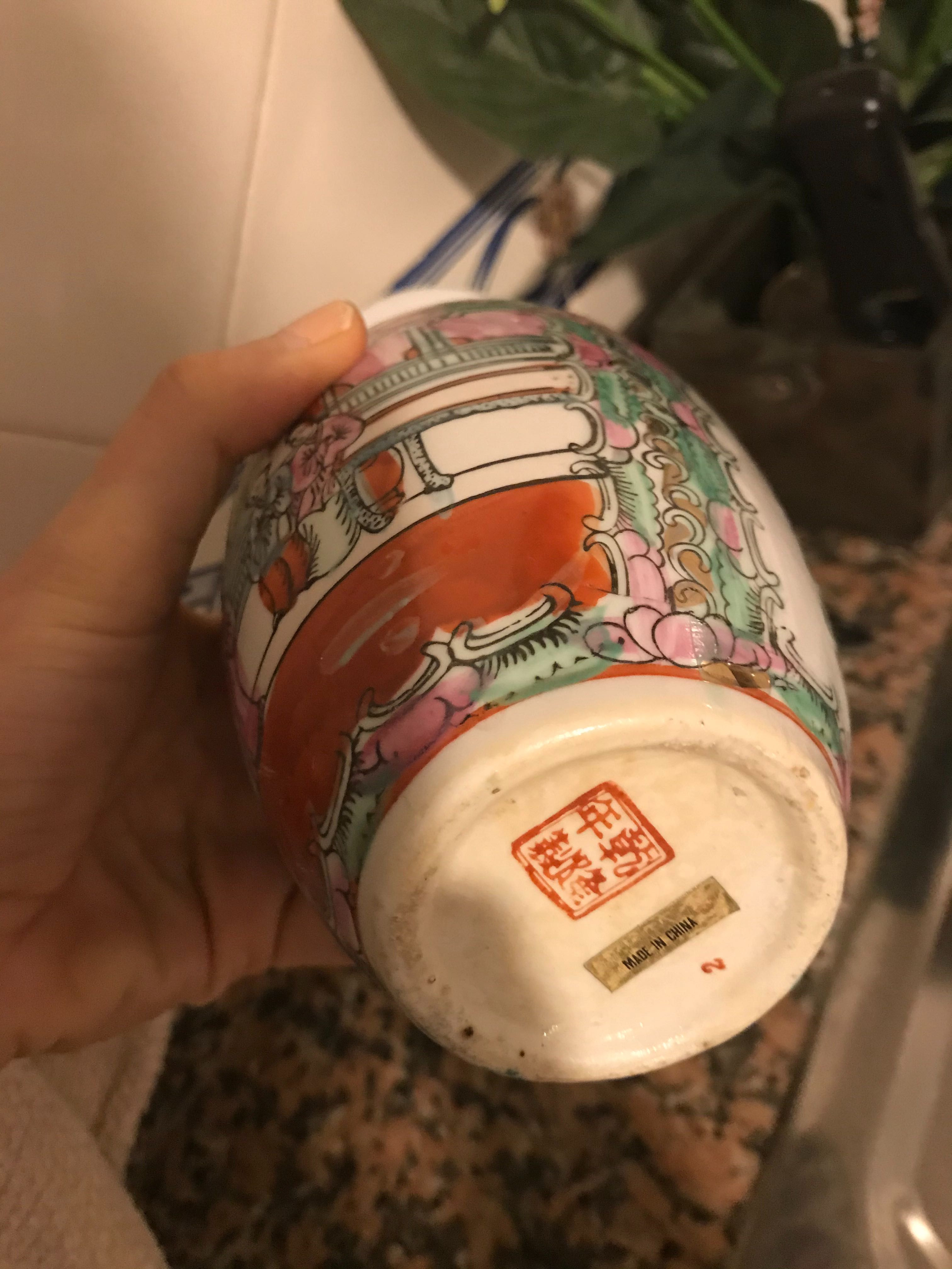 Vasos chineses de loiça, altura 32cm e 20cm
