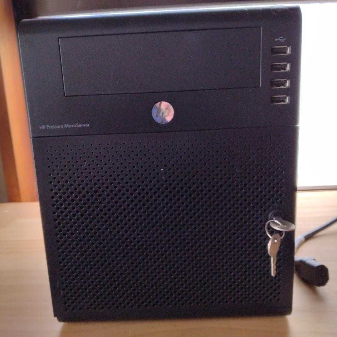Servidor HP Microserver Gen7 N54L