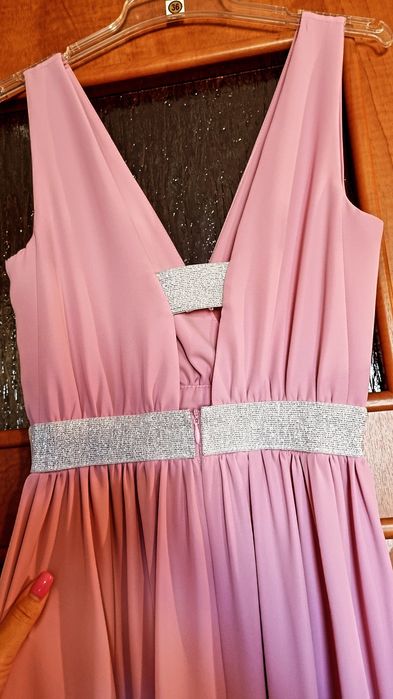 Sukienka maxi pudrowy róż