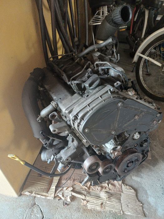 Hyundai h200  com motor e caixa para peças