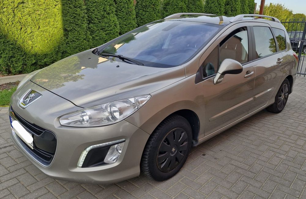 Peugeot 308 SW 1.6 e-HDI 112 KM  2013 r. Salon Polska