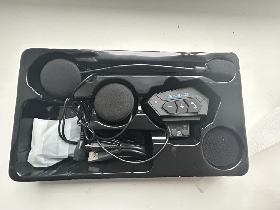 Мотогарнітура.