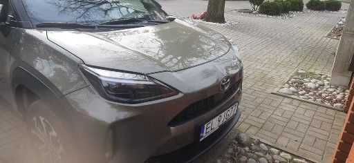 prawie nowe modne i trwałe auto