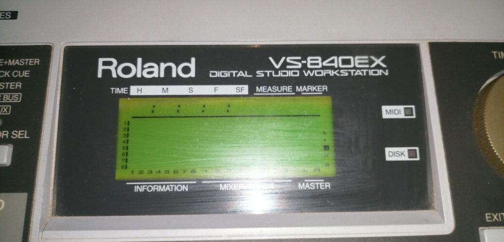 Roland VS-840EX - Gravador Pistas Digital Portátil