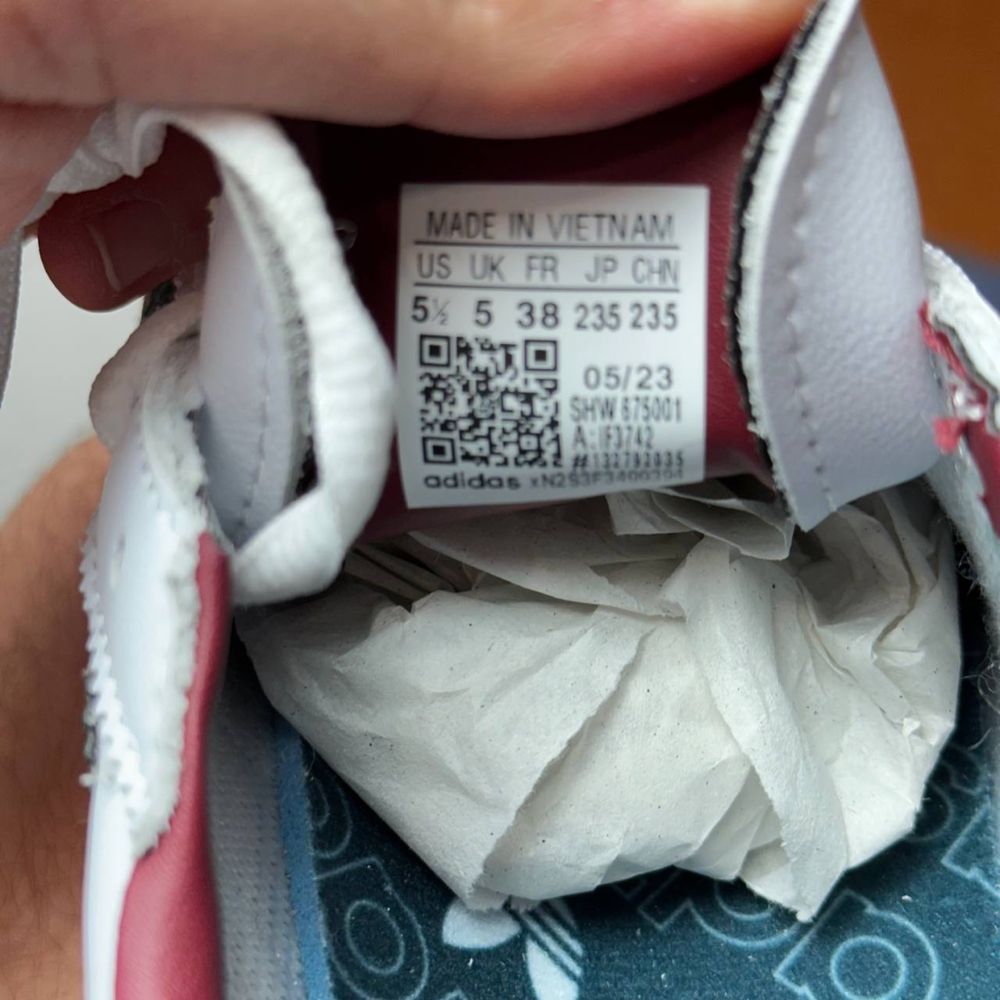 Кросівки adidas spezial