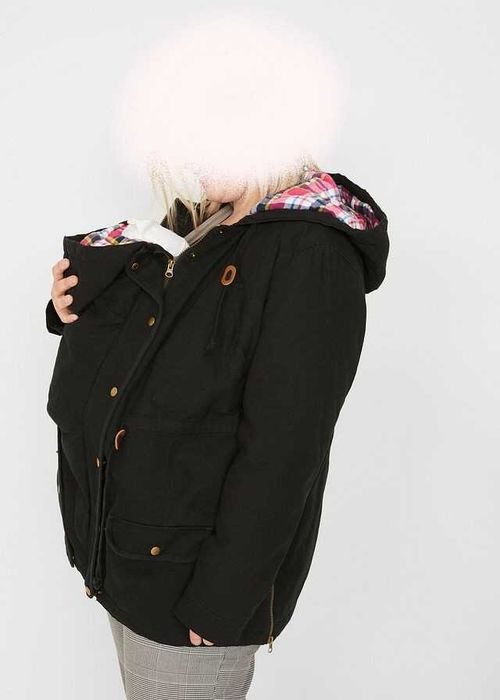 Ciepła kurtka ciążowa z kapturem, z wstawką niemowlęcą na nosidełko 34