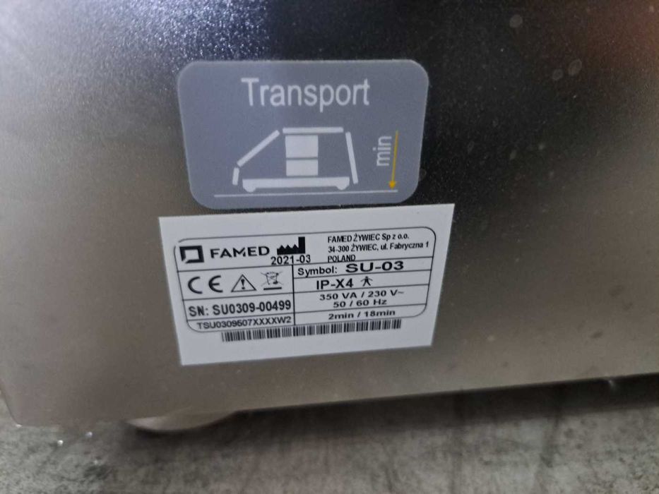 Pięciosegmentowy stół operacyjny z pasami i sterownikiem FAMED SU-03